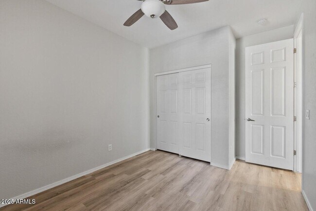 Building Photo - 18391 W Stinson Dr