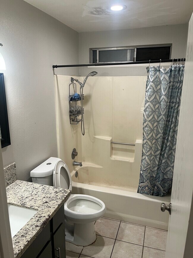 Building Photo - 6871 Beth Cir