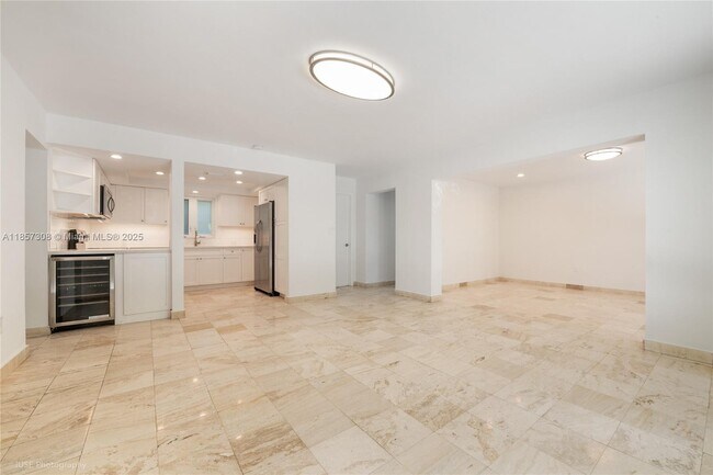 Building Photo - 4117 Alhambra Cir