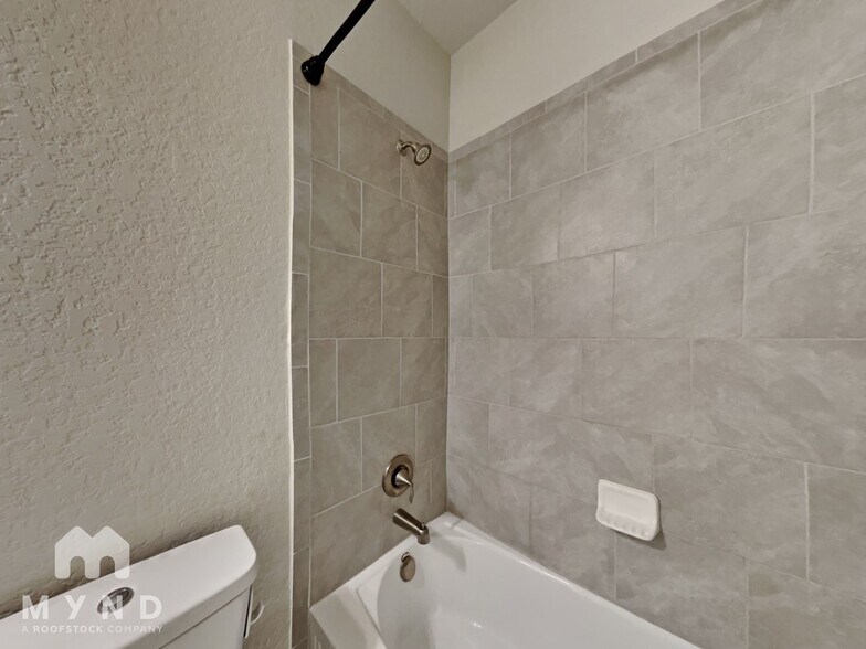 Building Photo - 13849 Bellows Path