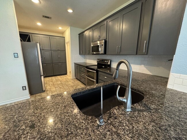 Building Photo - 3306 Levy Ln