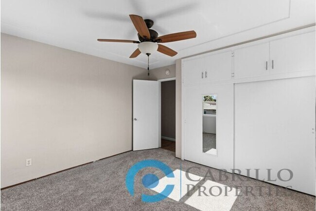 Building Photo - 5077 Art St