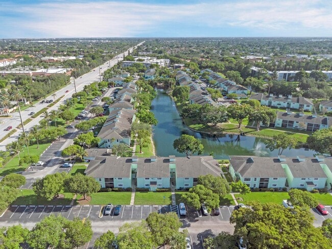 Building Photo - NICE 2/1 UNIT AVAILABLE AT THE PRESERVE in SUNRISE