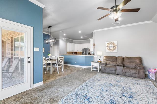 Building Photo - 617 Zachary Dr