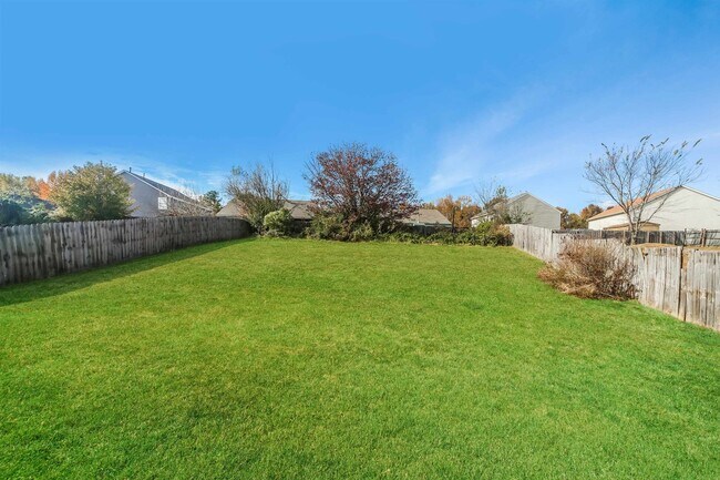 Building Photo - 4663 Royal View Dr