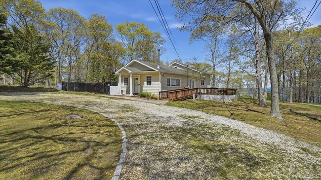 Building Photo - 32 Red Creek Rd