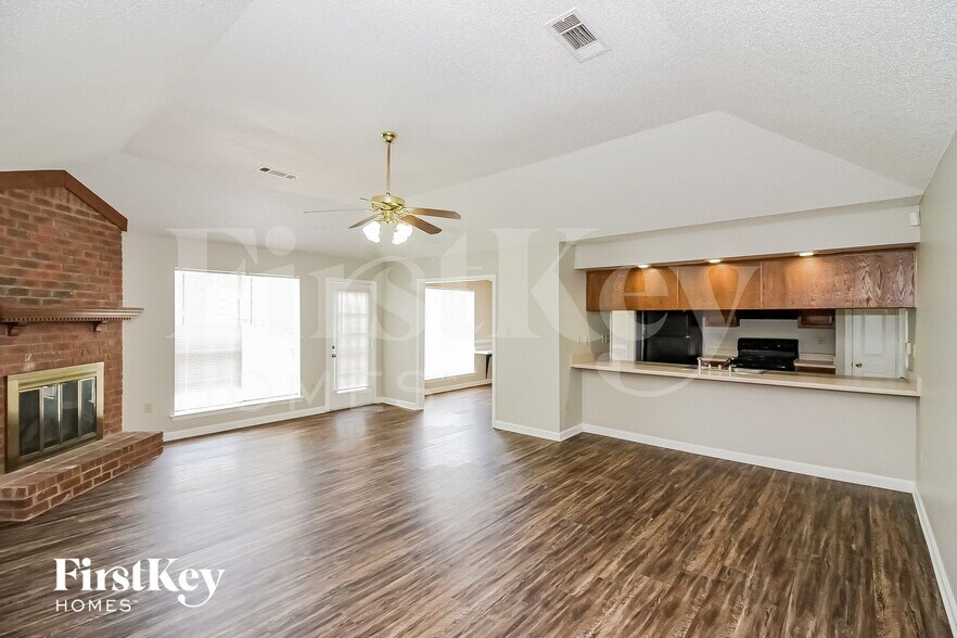 Building Photo - 5277 Timber Ridge Dr