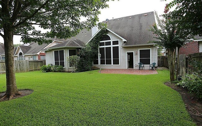 Building Photo - 903 Spring Mist Ct