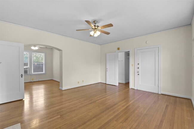 Building Photo - 436 Westmoreland St