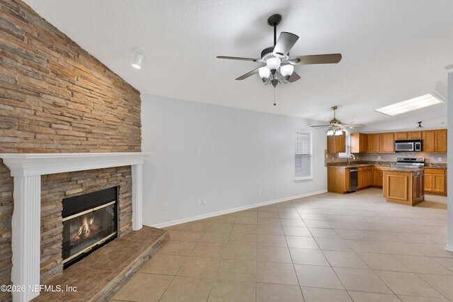 Building Photo - 1410 Runes Ct