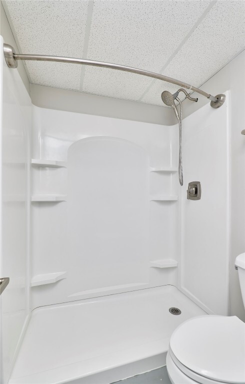 Building Photo - 2402 Savoy Dr