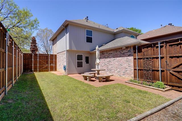 Building Photo - 1703 Creekpoint Dr