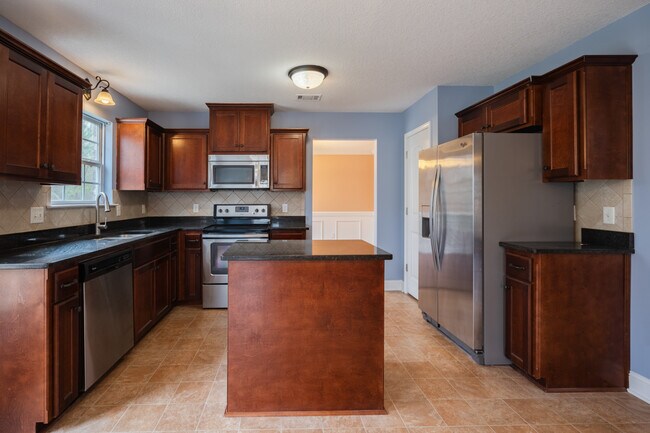 Building Photo - 157 Outpost Trl