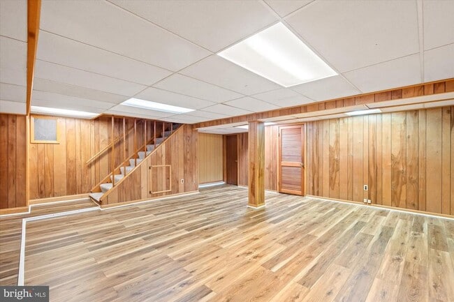 Building Photo - 7014 Beechwood Dr