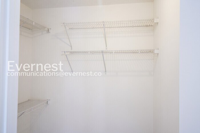 Building Photo - 584 Flintlock Ct