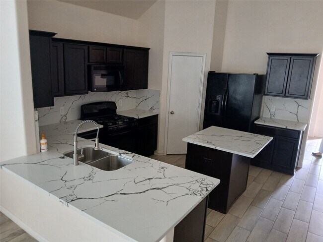 Building Photo - 20423 Purple Sunset Ct