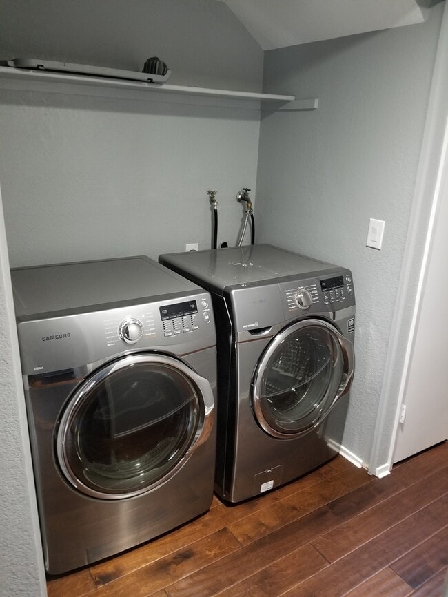 Building Photo - 3 Bed 2 Bath In Martinez (Sunrise Ridge)