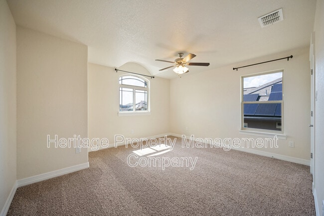 Building Photo - 18814 Edwards Edge