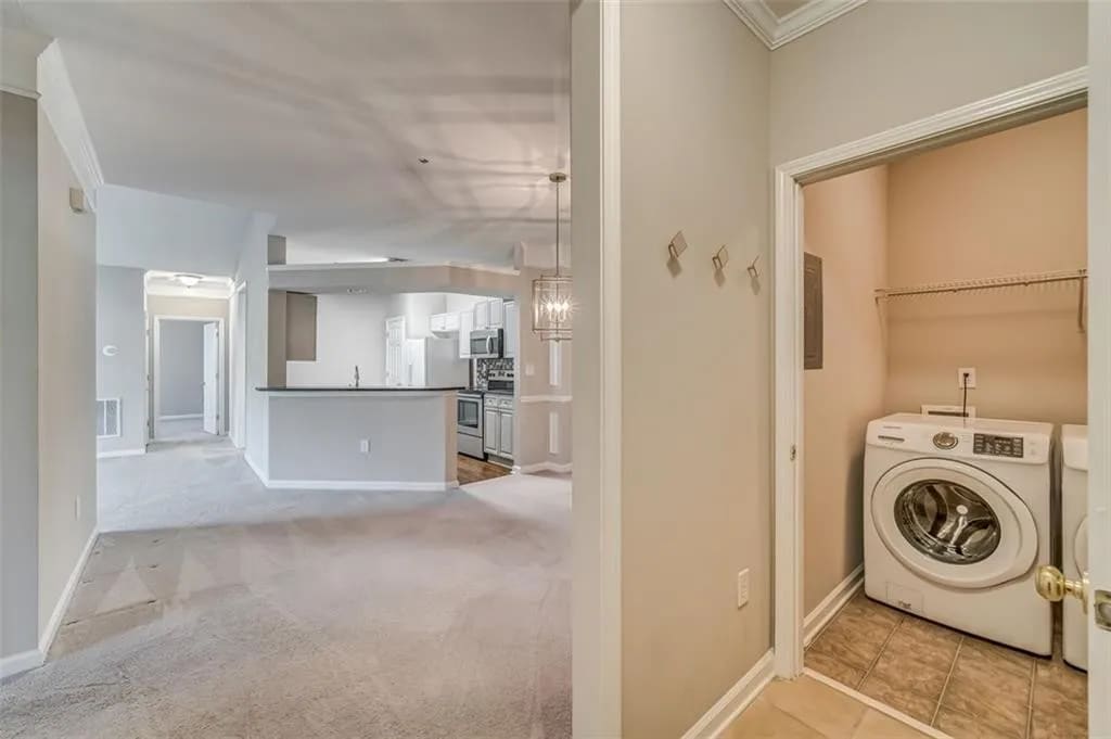 Entry Way - 534 Sandringham Dr