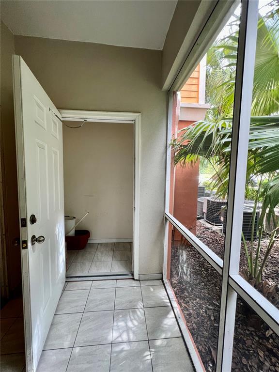 Building Photo - 4207 S Dale Mabry Hwy