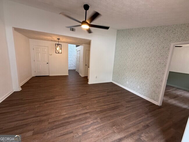Building Photo - 224 Goshen Ln
