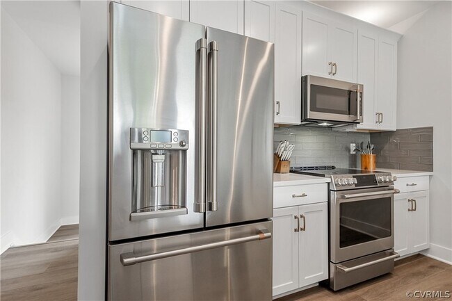 Building Photo - 5326 Old Main St