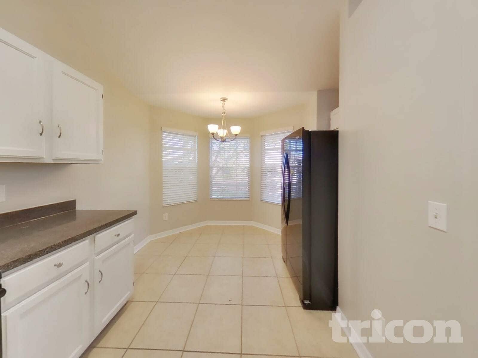 Building Photo - 1627 Chatham Cir