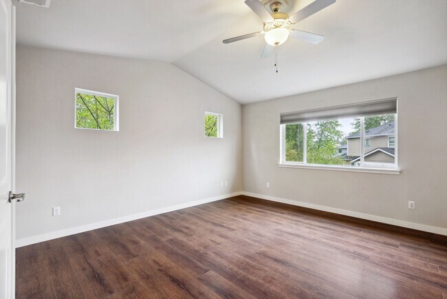 Building Photo - 7923 161st Street Ct E