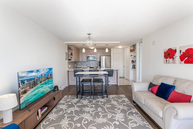 Building Photo - 400 Hobron Ln