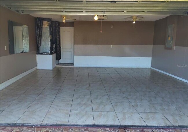 Building Photo - 141 Inconnu Ct