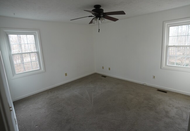 Building Photo - 218 John Wesley Dr