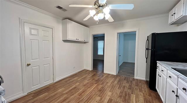 Building Photo - 213 Hope St