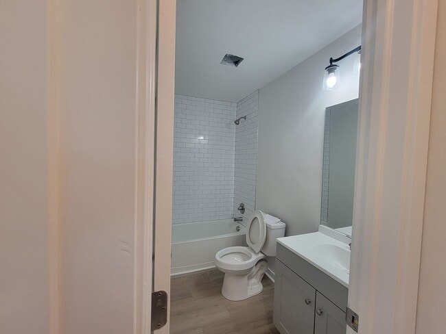 Building Photo - 3719 Moody Ave