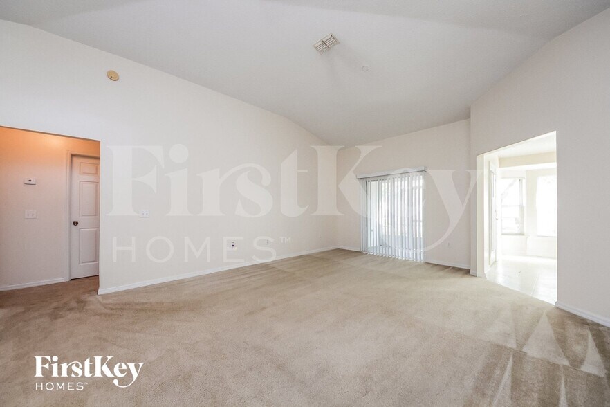 Building Photo - 424 Dove Dr