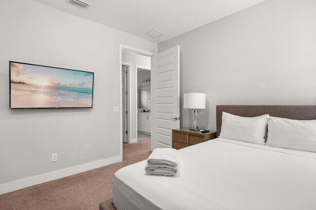 Building Photo - 301 Burma St