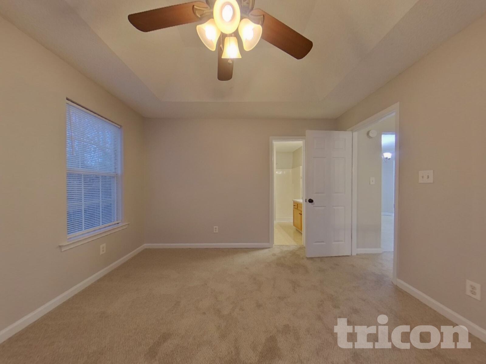 Building Photo - 41 Collins Way