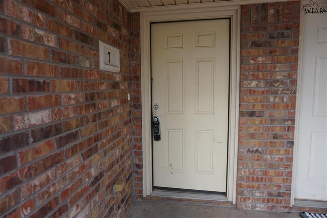 Building Photo - 4710 Brookdale Dr