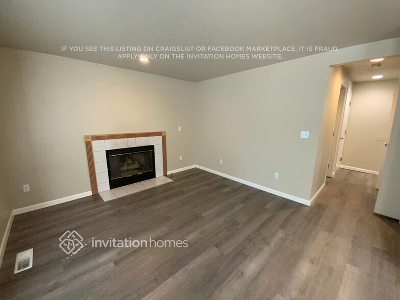 Building Photo - 24306 34th Ave Ct E