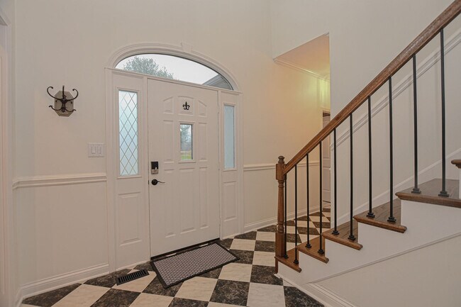 Building Photo - 1645 Burks Branch Rd