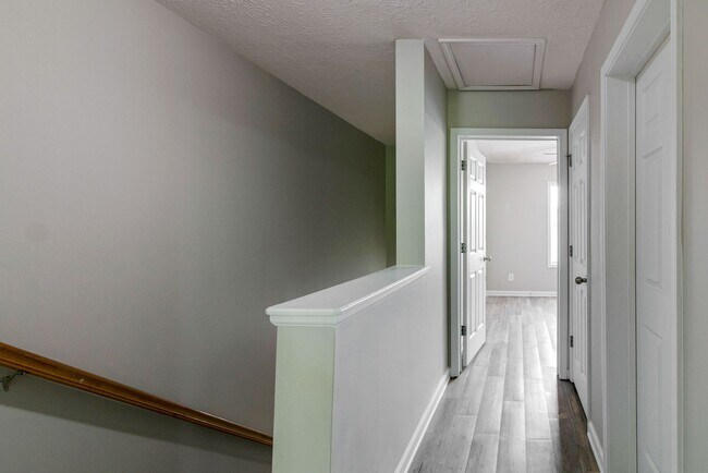 Building Photo - 821 Oak Arbor Ct