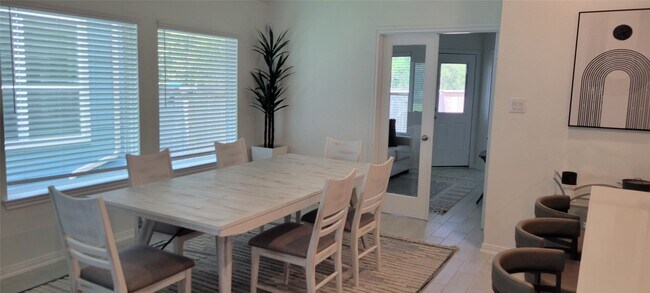 Building Photo - 347 E Coralburst Lp