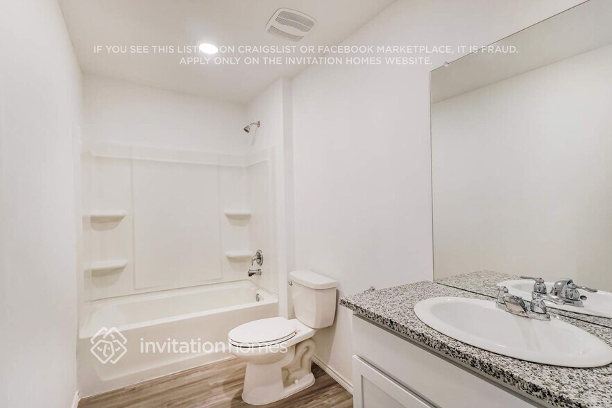 Building Photo - 10539 McClintock Dr