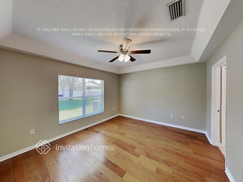 Building Photo - 3406 70th Ct E