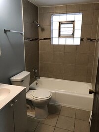 Building Photo - 312 Yates Ave