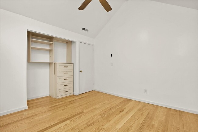 Building Photo - 41 Rambling Brook Rd