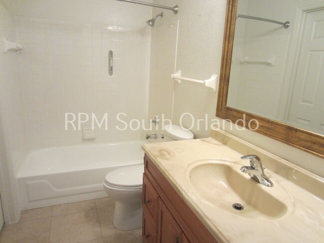 Building Photo - Columbia Arms