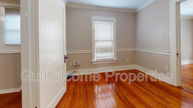 Building Photo - 1422 17th St W