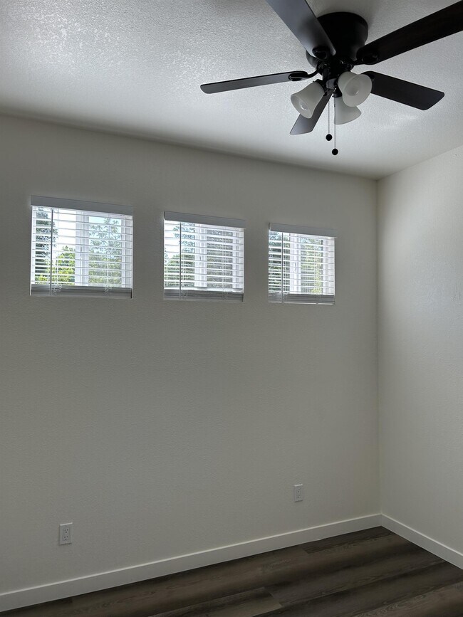 Building Photo - 5228 Marconi Ave