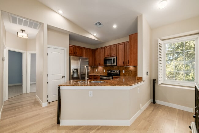 Building Photo - 4233 E Jasper Dr