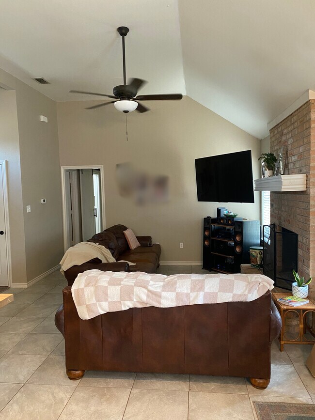 Building Photo - 11114 Marcella Cir